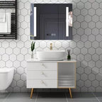 Mueble de baño moderno de roble blanco con espejo inteligente y encimera de mármol